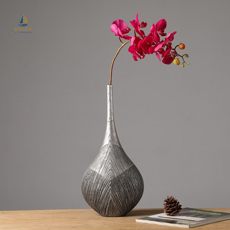 binh-hoa-composite-co-dai-ha2306-phong-cach-hien-dai