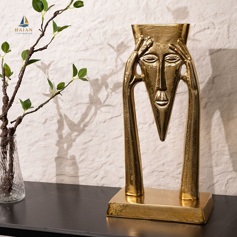 tuong-decor-truu-tuong-dat-ban-haian-sign-ha1911-m-vang-trang-tri-ke-tu